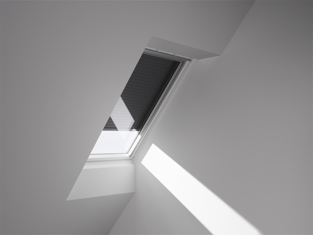 Roleta zewnętrzna VELUX SML 0000, sterowana elektrycznie z napędem 24V, w kolorze RAL 7043 (szarografitowy)