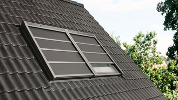 Markizy sterowane solarnie VELUX SSS