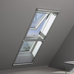 Zestaw adaptacyjny VELUX ZOZ 157 łączący dwie moskitiery ZIL z aluminiowymi prowadnicami