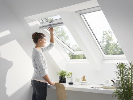 Okna dachowe VELUX GLU 0061 górne otwieranie, pakiet 3-szybowy