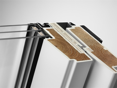 Pakiet okno VELUX GLU 0061B z dolnym otwieraniem + markiza MHL + kołnierz EDW 2000